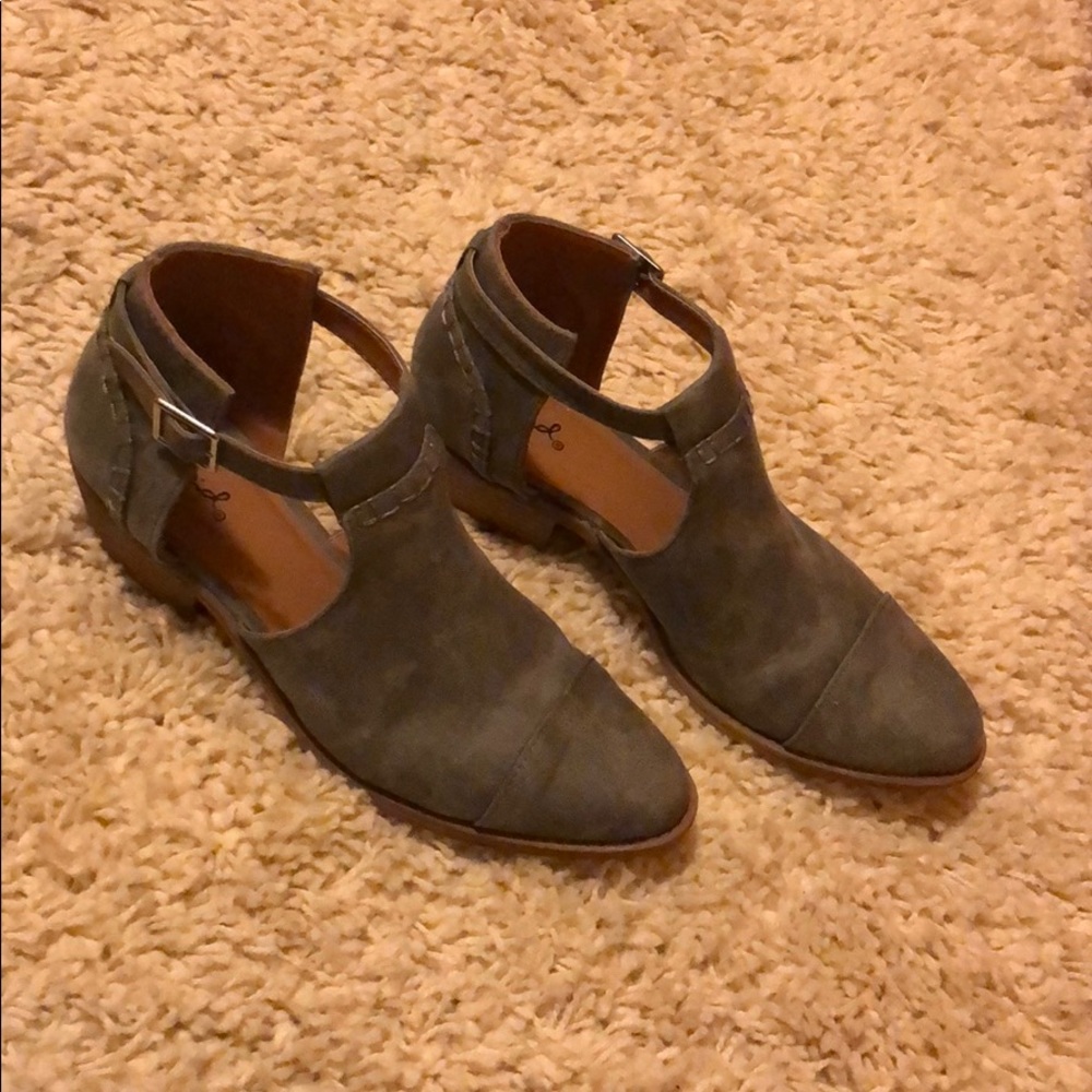 Qupid Shoes!